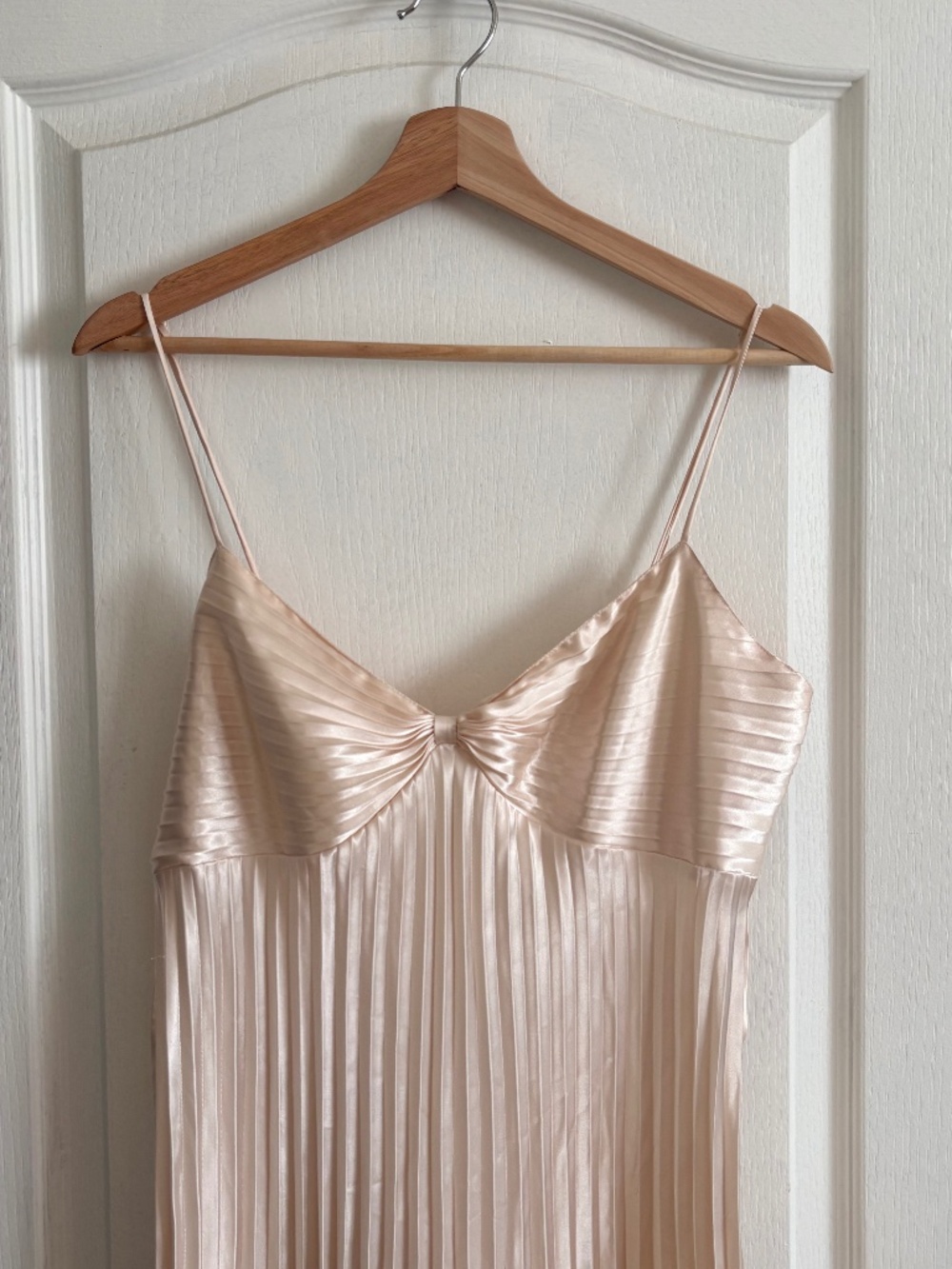 Vintage Champagne Satin Pleated Maxi Nightgown / Slip Dress